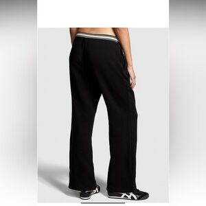 PINK IVY FLEECE SPLIT HEM SHORT new with tags black